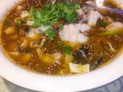 激情椒麻鱼-巴特餐饮6加1音乐餐吧·新疆菜