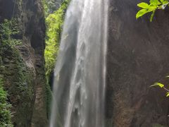 -龙水峡地缝景区