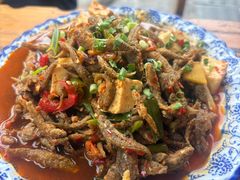 -杨老大生皮白族菜