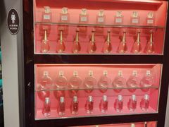 -潮庭·大连海鲜·炭火烧烤·扇贝王(大连店)