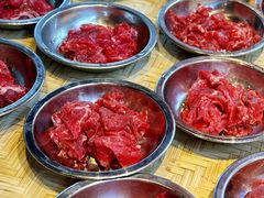 -窄巷口生烫牛肉米线(客村店)