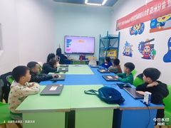-童程童美少儿编程乐高机器人(凯德天府校区)