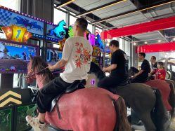 点击看大图 -嗨翻Hi-Fun竞技主题乐园·蹦床团建生日聚会(五棵松华熙店)
