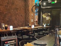 大堂-1886德国汽车餐厅(外滩十六铺码头店)