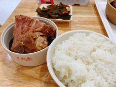梅骨砂锅-万和春排骨砂锅米饭(新业广场店)