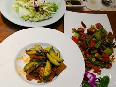 -青瓦餐厅·生鱼片·韩园烤肉(西塔店)