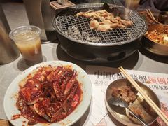 -草家酱蟹炭火烤肉店(珲春南路一店)