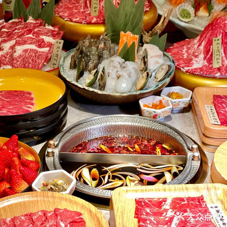 推荐各位uu来尝尝！肉勝和牛寿喜烧(北城天街店)