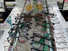 -精视达眼镜•专业儿童配镜中心(学府大道店)