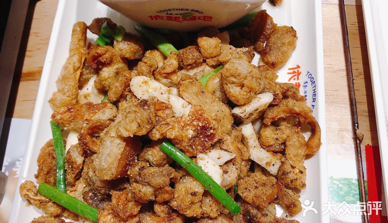 等我到时菜都快上齐了，我们口味差不多所有菜都还合胃口