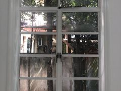 -胶囊画廊