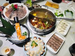 -左庭右院鲜牛肉火锅(浦江欢乐颂店)