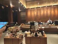 大堂-星巴克(西安曲江银泰店)