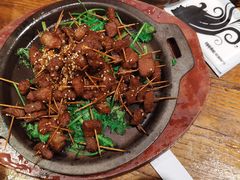 -苹果树下艺术餐厅(宋庄店)