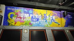 -蹦贝运动中心·蹦床·攀岩·闯关(龙岗店)