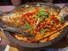 -鸣记脆皮烤鱼·海鲜烤鱼(三八广场店)