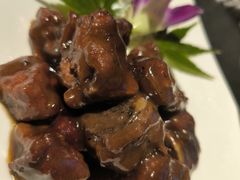 -河畔春天时尚餐厅