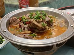 信阳旱鹅杂-皇宫大酒店