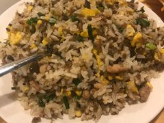 特色臊子蛋炒饭-嘉州叶婆婆钵钵鸡(建设路店)