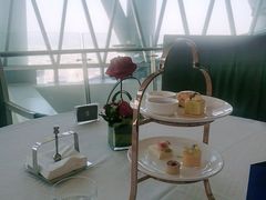 -广州塔卢特斯法国旋转餐厅