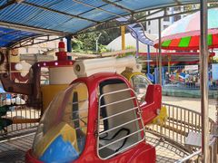 -顺德大良半月城游乐场