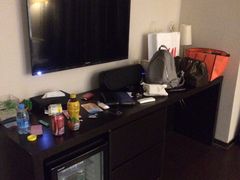 -桔子酒店(上海西藏北路地铁站店)