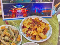 -丹水桥地锅鱼·翘嘴鲌·地方特色全鱼宴(丹江口大坝店)