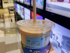 生椰拿铁-瑞幸咖啡(仁和新城店)