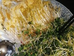 -帅巴人舅母子腊蹄民俗村