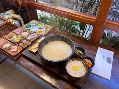 -银米·云南传统过桥米线(双廊黑金冠店)