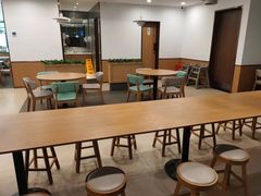 用餐区-老乡鸡(合肥火车站店)