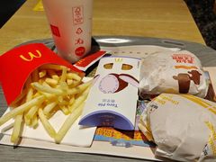 -麦当劳(广州新港东路第二分店)