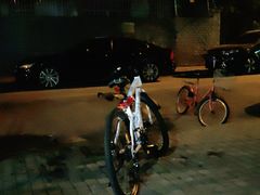 -肖氏修车行(严丰路店)