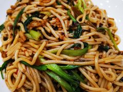 -香巴拉云南餐厅(华莱坞店)