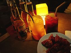 -FOUR PLAY BAR
