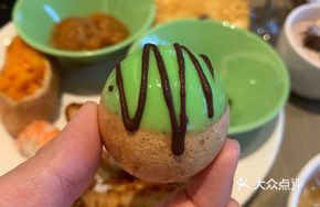 Caramel Finger Éclairs