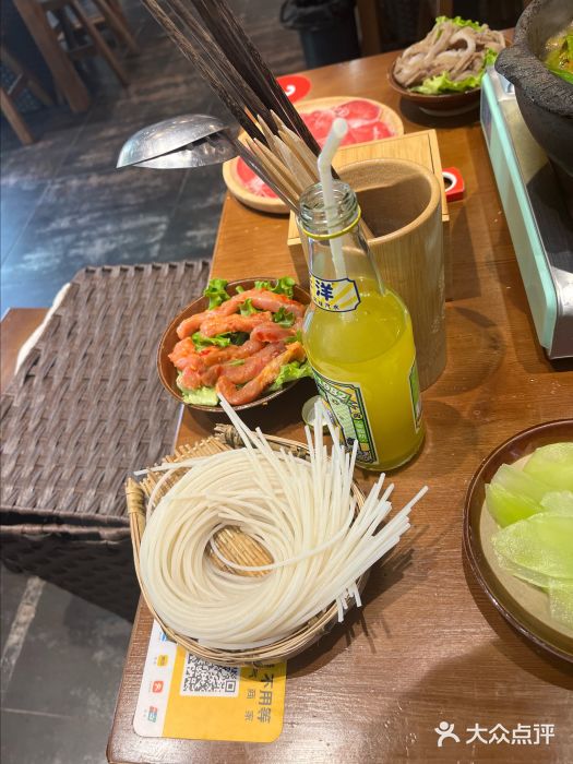 黔有有贵州酸汤夺夺粉火锅(五味十字店)图片