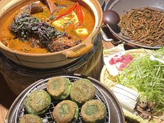 -吃饭皇帝大土家民族菜(正大广场店)