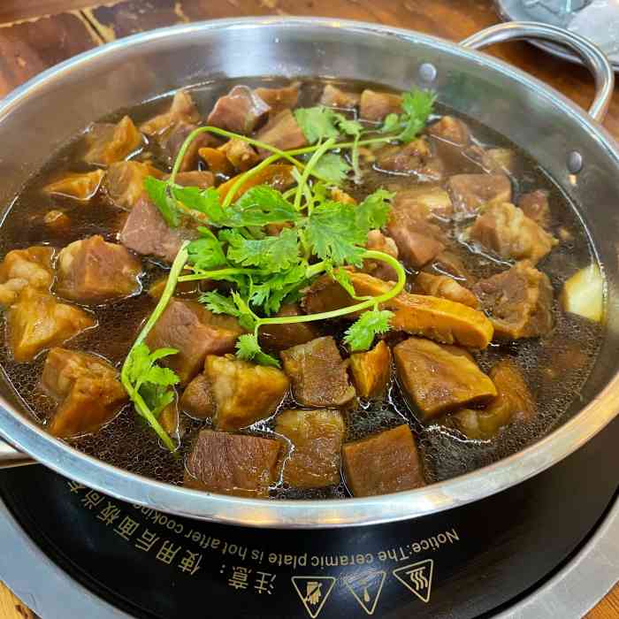 猜丁壳私家牛板筋火锅(昌职店)-"这个店好像在转让,第一次来,环境不错