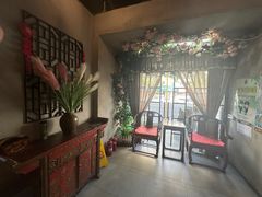 -愉肴麻辣香锅(中山路店)