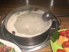 -龙记斑鱼火锅鲜切牛肉自助(红山路店)