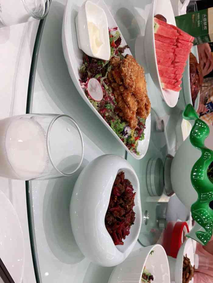 京川烤鸭酒楼-"今天过来参加个亲戚婚礼,一个大型农家乐形.