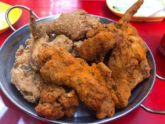 -BHC炸鸡(明洞总店)