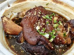 -老码头黑皮肘子锅包肉(文政街店)