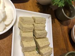 冻豆腐-滇海谣云南斑鱼养生火锅(北戴河旗舰店)