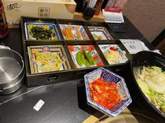 -山川小町·极番烧肉(新地假日广场店)