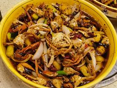 -休记光头香辣蟹干锅店(衣冠庙店)