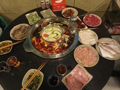 -洞亭火锅(防空洞总店)