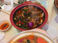 -霄汉牛三鲜湖北砂锅菜(万松园2店)