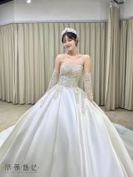 -欣薇婚纱(新源乐汇城店)